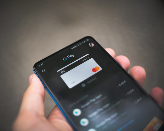 Google Pay to jeden z najpopularniejszych portfeli mobilnych.