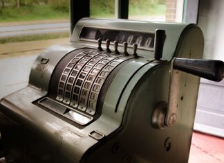 Jak sprawdzić luz na mechanizmie Różnicowym?