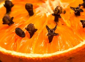 Jak zrobić odświeżacz powietrza do samochodu? Jak zrobić odświeżacz powietrza do samochodu?