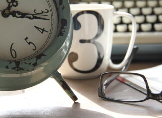 Z czego składa się pół oś?