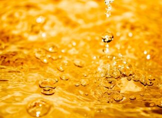 Jak wyczyścić grill węglowy?