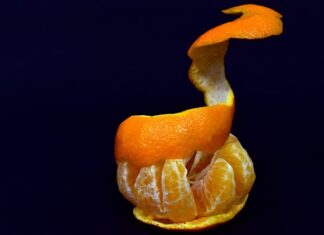 Jak zdjąć podsufitkę? Jak zdjąć podsufitkę?