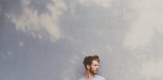 Jak sprawdzić luzy zaworowe w motocyklu?